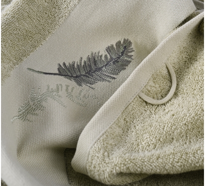 Kolekcia vyšívaných froté uterákov a osušiek (2)