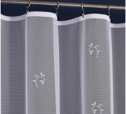 Hotová oblúková záclona žakárového typu (3)