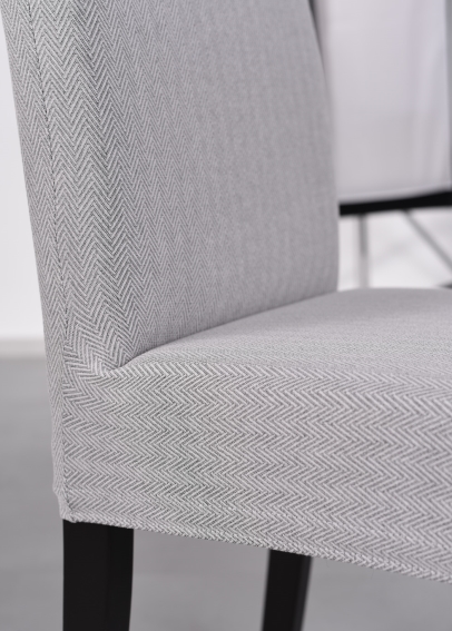 Elastické poťahy na stoličky (1)