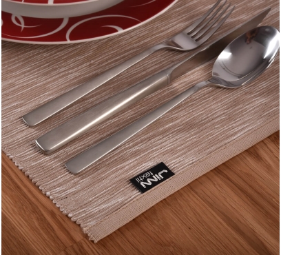 Elegantné stolové prestieranie (4)