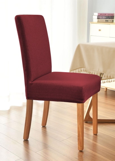 Elastické poťahy na stoličky