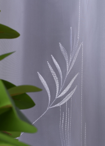 Metrážna voálová záclona (2)