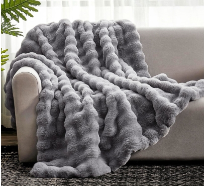 Luxusná kožušinová deka