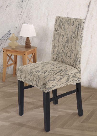 Elastické poťahy na stoličky