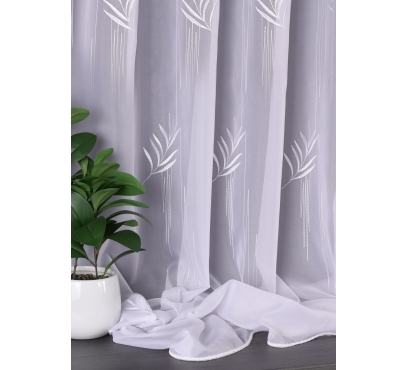 Metrážna voálová záclona