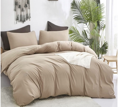 Jednofarebné posteľné súpravy zo 100% česanej bavlny