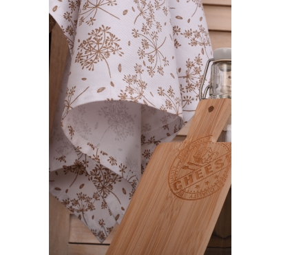 Detail vzoru biele utierky UT56 s motívom kôpor (1)