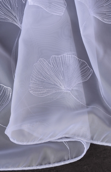 Metrážna voálová záclona (2)