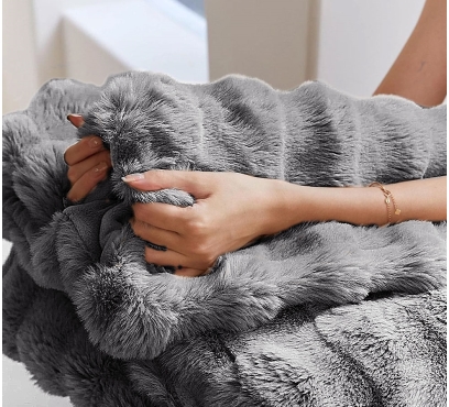 Luxusná kožušinová deka (1)