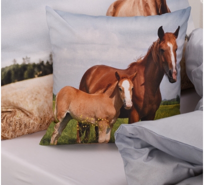 Obrazová posteľná súprava s motívom KONE (1)